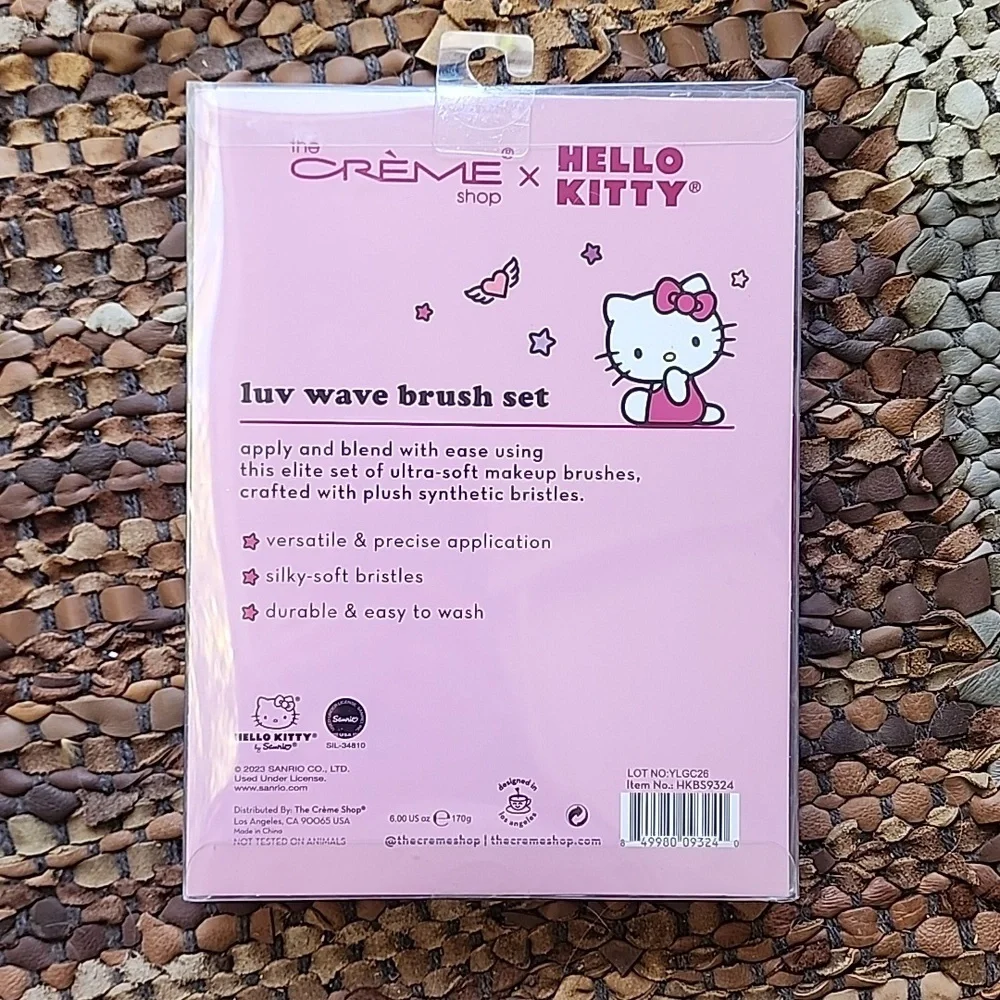 The Crème Shop x Hello Kitty Kawaii Luv Wave Make Up Brush Set